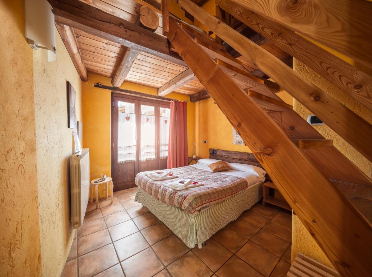 Locanda Del Silenzio Hotel Macra المظهر الخارجي الصورة